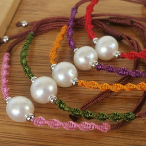 our handcraft chinese knoted fashion style bracelets make 10000PCS each days