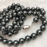 {ELEISPL] 80cm Long Necklace 10mm Black Perfect Round Sea Shell Beads #23501-5