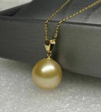 G18K Near round drop gold sea water pearl pendant & dangle earring set