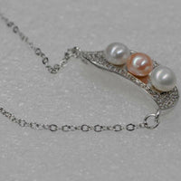 Lovely leaf & freshwater pearl pendant 45cm chain necklace white or mixed