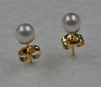 14k gold GORGEOUS luster 4.5mm round Akoya pearl Earring