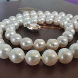 GORGEOUS 9mm Round White Real Pearl Necklace S925 Clasp Wedding Jewellry (中高档圆形9毫米淡水珍珠项链纯银扣）