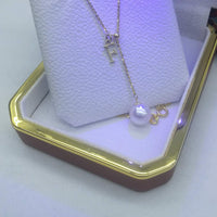 Gorgeous 8mm round Akoya pearl pendant G18K Chain necklace English letter